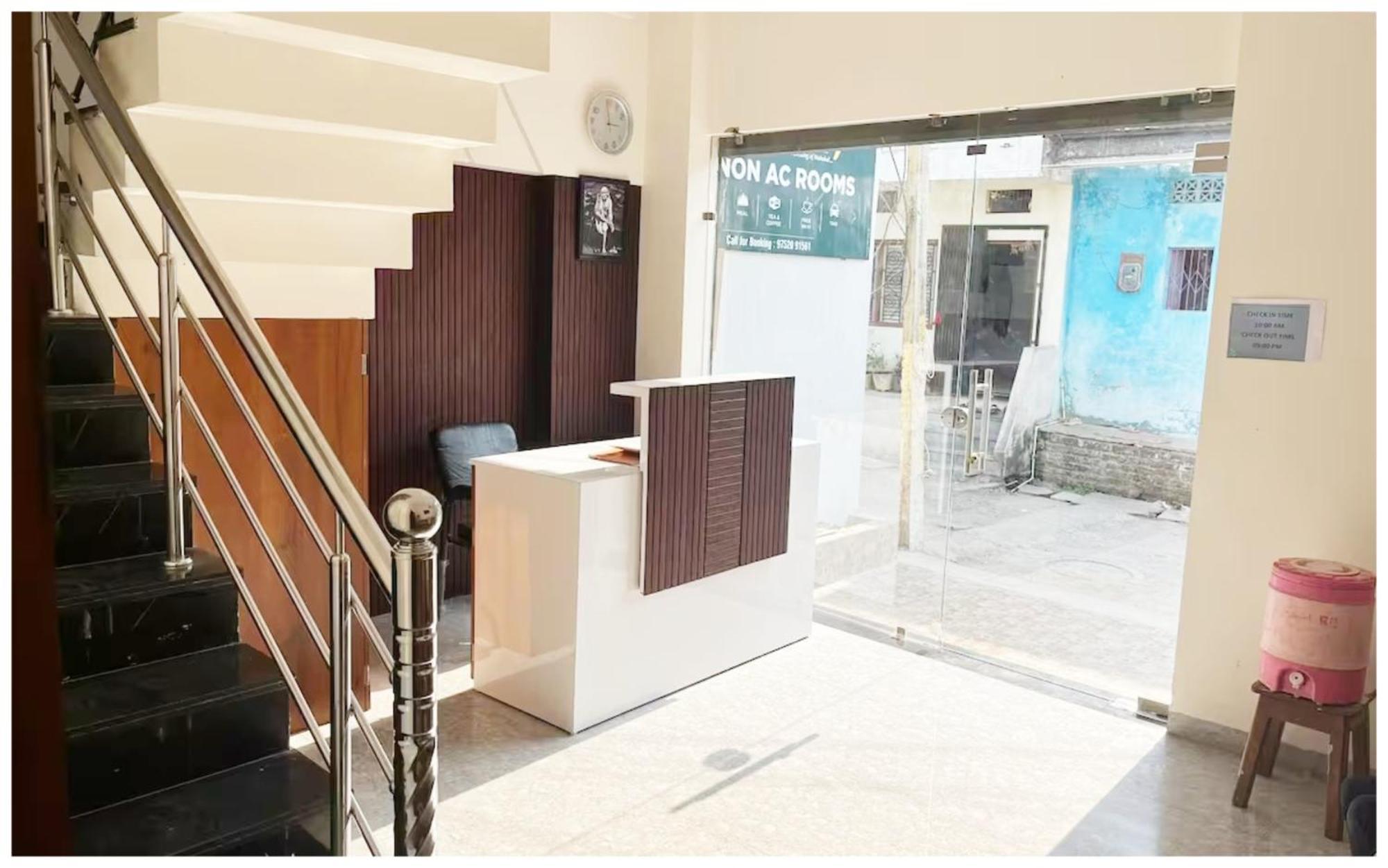 Premium Hotel Ujjain - G A R I M A - Near Mahakal Temple And Rivar - Railway Station - Hygiene & Spacious Room - With Wifi- And Parking Facilities - Best Hotel In Ujjain Exterior photo