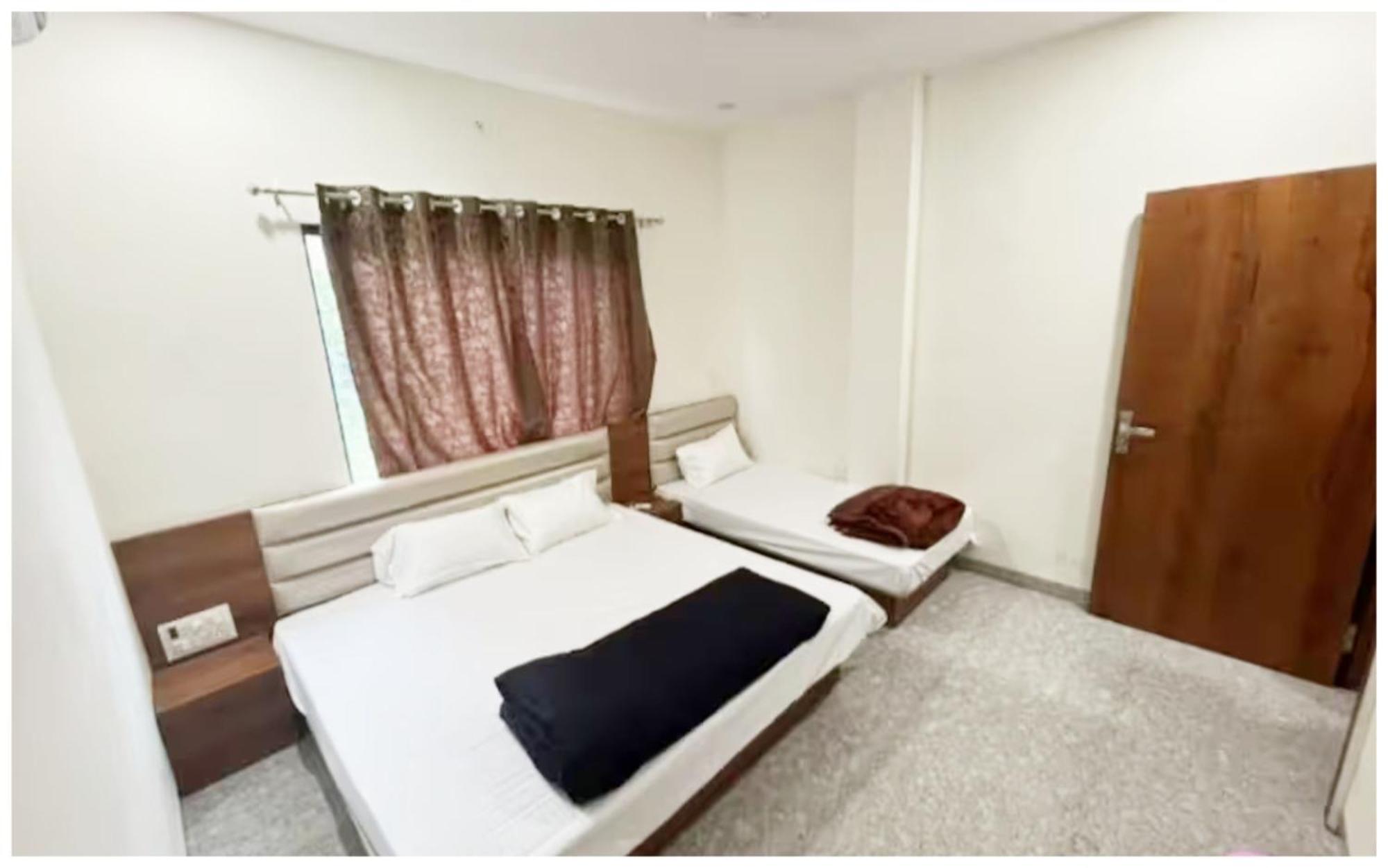 Premium Hotel Ujjain - G A R I M A - Near Mahakal Temple And Rivar - Railway Station - Hygiene & Spacious Room - With Wifi- And Parking Facilities - Best Hotel In Ujjain Exterior photo